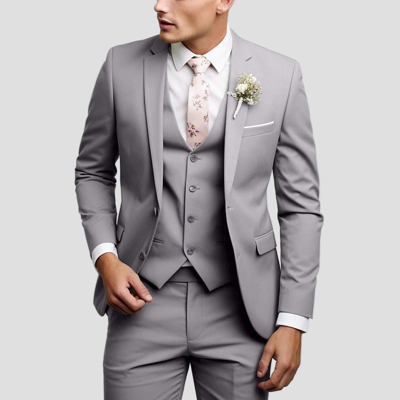 Fairfield | Tailored Fit 3-Piece Suit