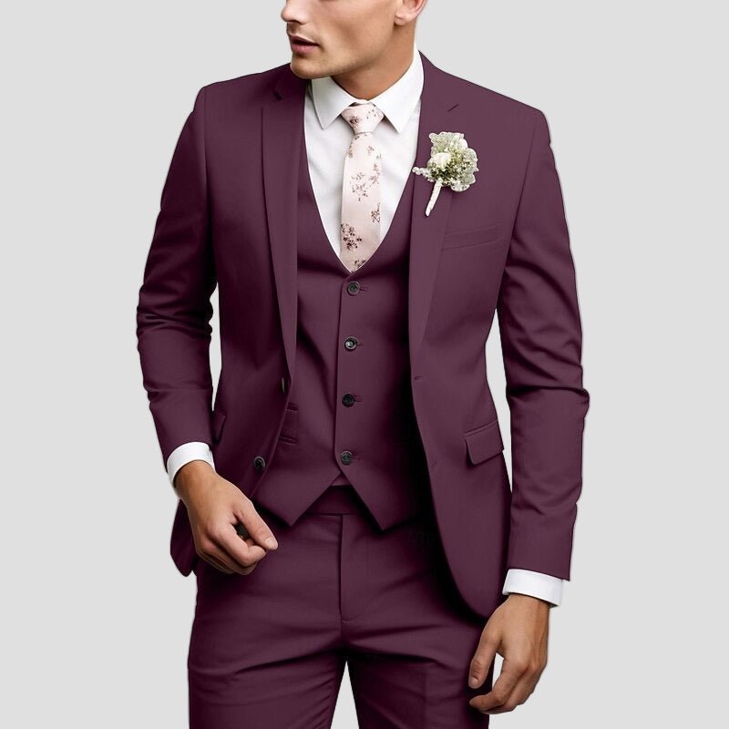 Fairfield | Tailored Fit 3-Piece Suit